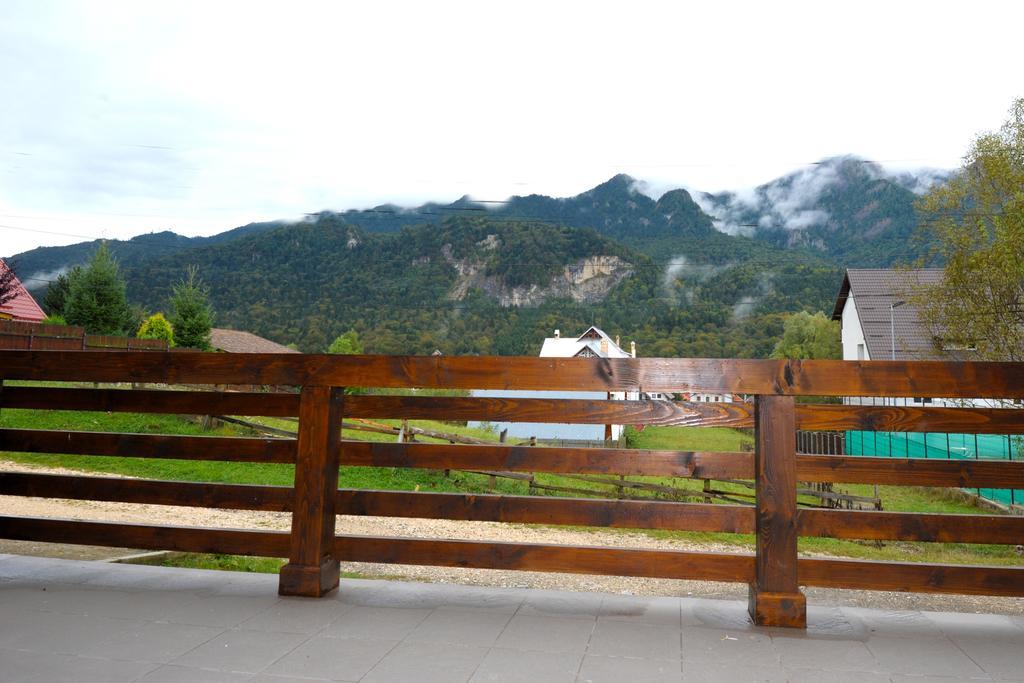 Yael Luxury Apartments 1 บุชเตนี ภายนอก รูปภาพ